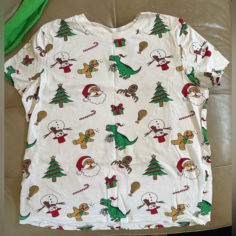 Forever 21 Christmas holiday shirt